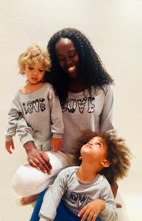 Scoop Neck Love Sweatshirt | WOMEN